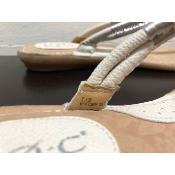 BOC Born Concept Thong Flat Sandal slip on white strap man made upper Women 7/38 - Picture 11 of 12